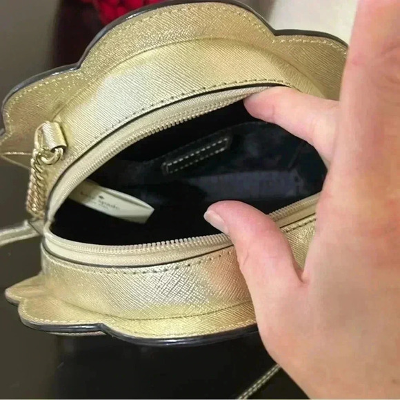 Kate Spade Beehive 🐝 Crossbody bag - Picture 5 of 10